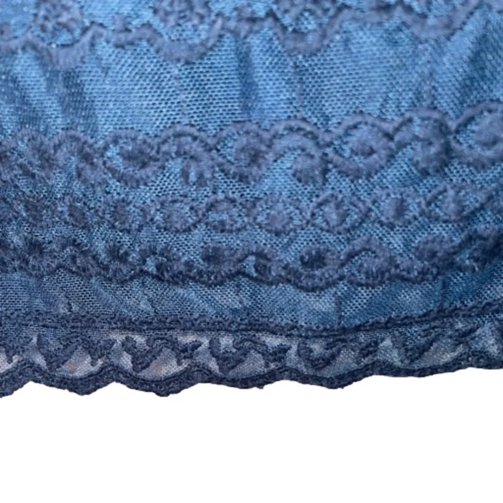 New Abercrombie & Fitch Lace embroidered Geometric Mesh Lined Mini Skirt Size 00